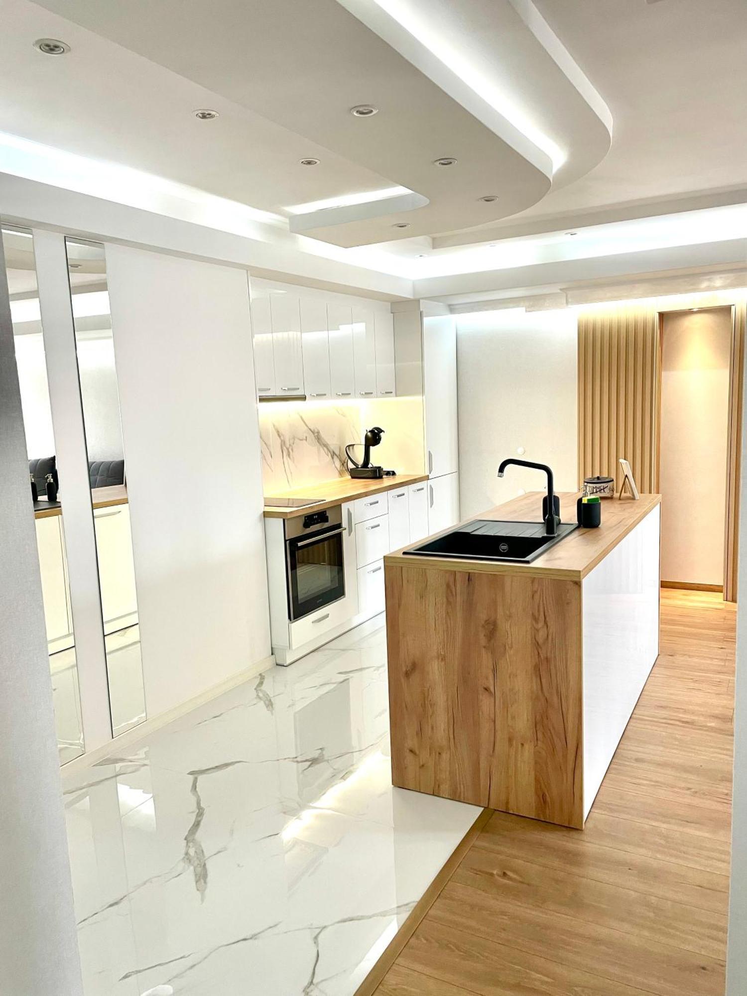 Sea Breeze Apartment Varna Exterior foto